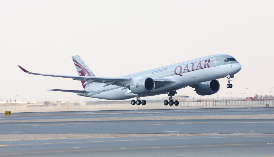 Qatar Airways stops bookings
